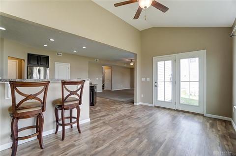 96 Cascade Dr, Fairborn, OH 45324 photo 8