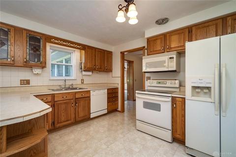 148 Cimmaron Trl, Enon, OH 45323 photo 10