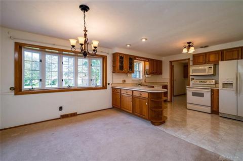 148 Cimmaron Trl, Enon, OH 45323 photo 13