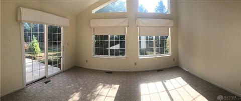 1853 Golfview Dr, Springfield, OH 45502 photo 4