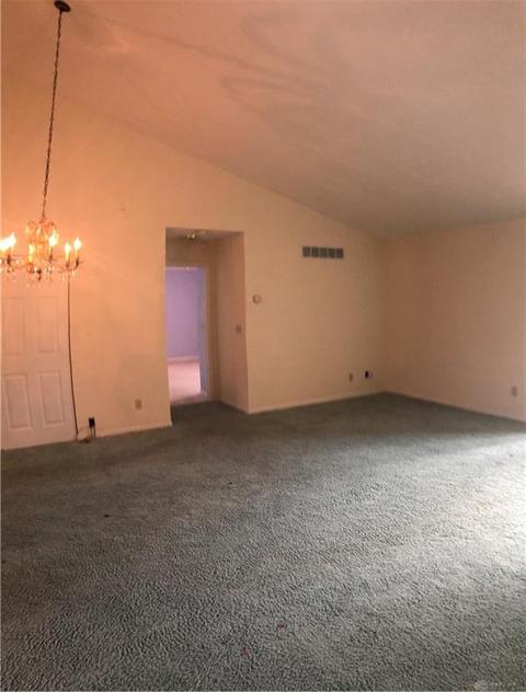 1853 Golfview Dr, Springfield, OH 45502 photo 5