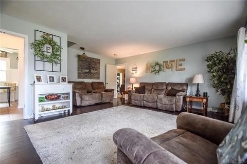 823 Maplecrest Dr, Troy, OH 45373 photo 4