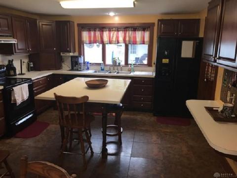 301 E Walnut St, Covington, OH 45318 photo 9