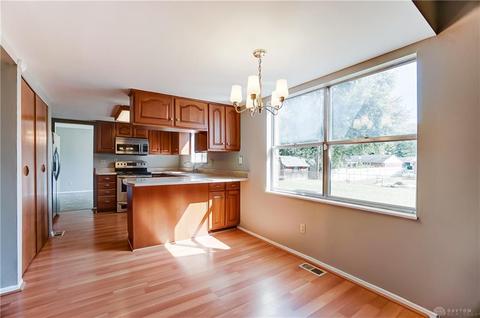 415 Rustic Ct, Fairborn, OH 45324 photo 17
