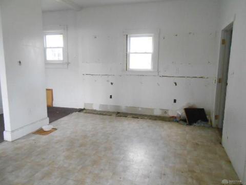 2419 E 3rd St, Dayton, OH 45403 photo 13