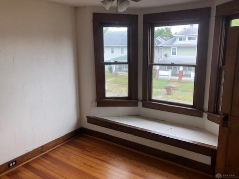 365 E Cecil St, Springfield, OH 45503 photo 10