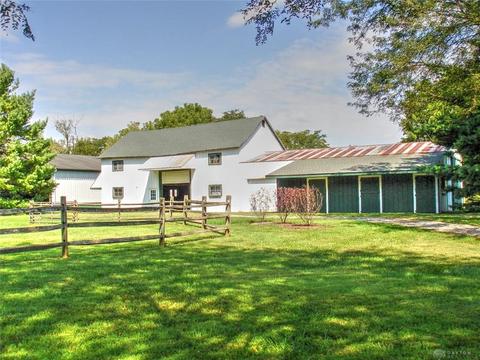 2567 Cook Rd, Spring Valley, OH 45370 photo 3