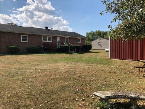 406 E South St, Gratis, OH 45330 photo 4