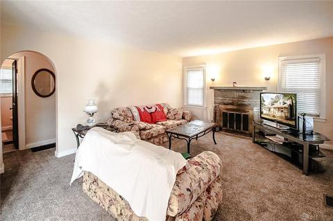 1127 Croyden Dr, Dayton, OH 45420 photo 4