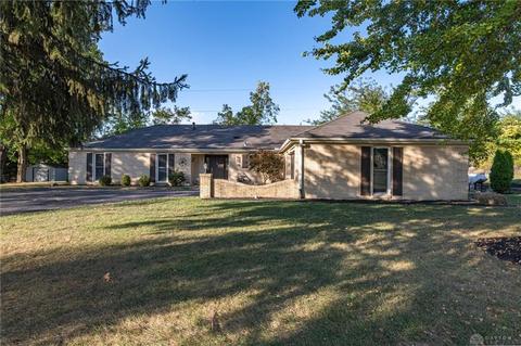 4390 Willow Run Dr Beavercreek Oh 45430 51 Photos Mls