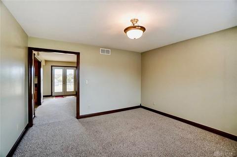 5777 Whispering Wind Dr, Springfield, OH 45504 photo 18