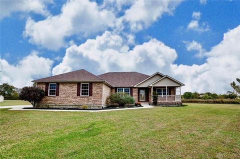 5777 Whispering Wind Dr, Springfield, OH 45504 photo 2