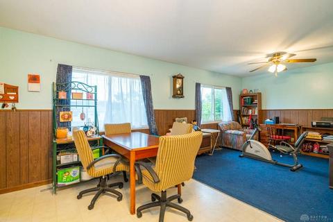 6656 Emerald Ave, Enon, OH 45323 photo 4