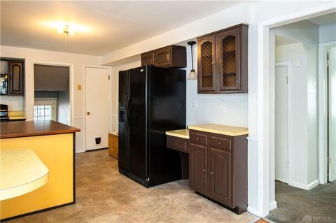 10 Sunset Dr, Medway, OH 45341 photo 4