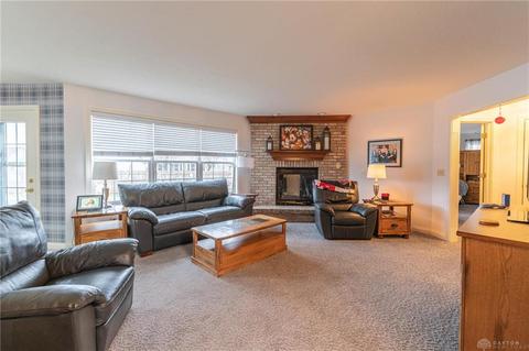4730 Pheasant Hill Ct, Fairborn, OH 45324 photo 4