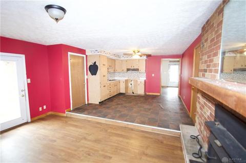 5188 Dayton Springfield Rd, Springfield, OH 45502 photo 3