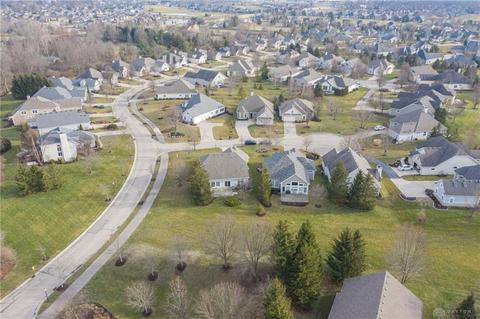 1015 Bentgrass Ln, Dayton, OH 45458 photo 4