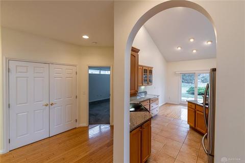 1015 Bentgrass Ln, Dayton, OH 45458 photo 25