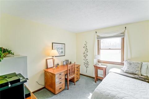 3760 Hustead Rd, Springfield, OH 45502 photo 21