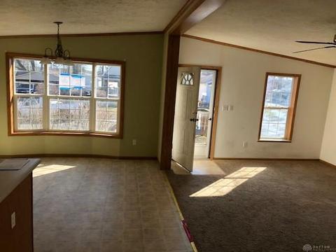 1406 Beverly Ave, Springfield, OH 45504 photo 6