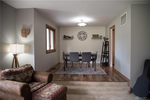 4045 Eckworth Dr, Bellbrook, OH 45305 photo 4