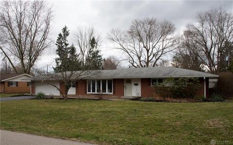 4045 Eckworth Dr, Bellbrook, OH 45305 photo 2