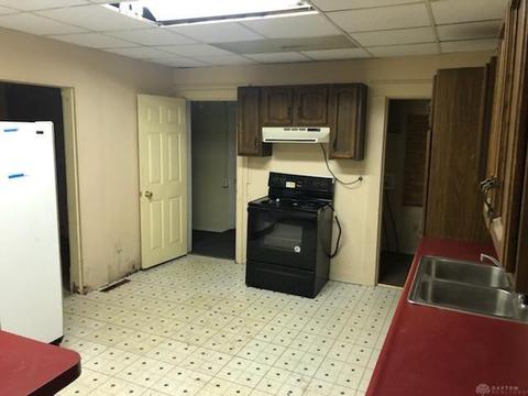 864 E Main St, Springfield, OH 45503 photo 7