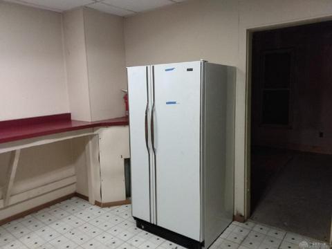 864 E Main St, Springfield, OH 45503 photo 8