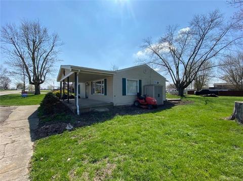 400 S Ada Doty St, Gratis, OH 45330 photo 3