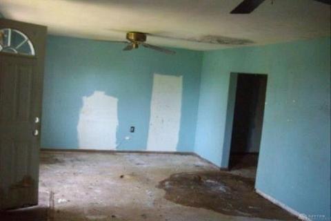 2716 York St, Springfield, OH 45505 photo 8
