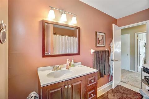 812 Fairacres Dr, Dayton, OH 45429 photo 17