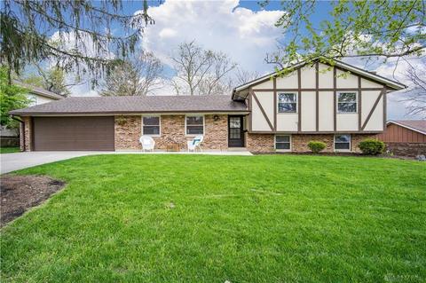 240 Pinecone Dr, Springboro, OH 45066 photo 1