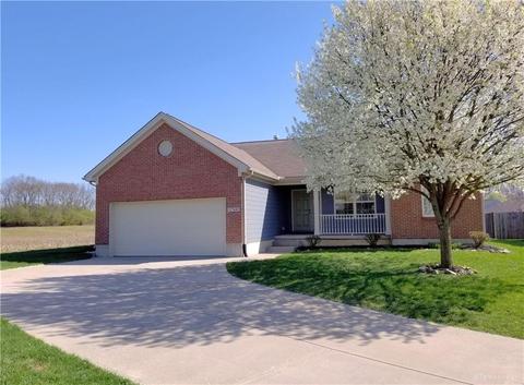 1764 Eagle Ct, Fairborn, OH 45324 photo 1