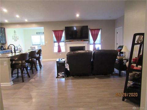 189 Rapids Dr, Fairborn, OH 45324 photo 3