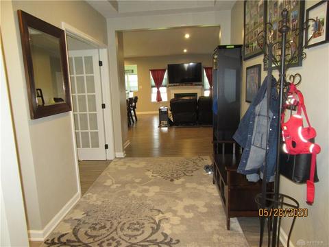 189 Rapids Dr, Fairborn, OH 45324 photo 2