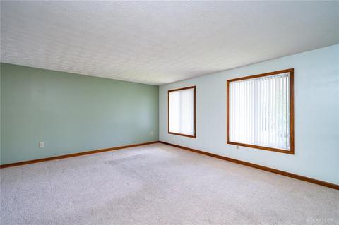 70 Gerry Ct, Springboro, OH 45066 photo 8