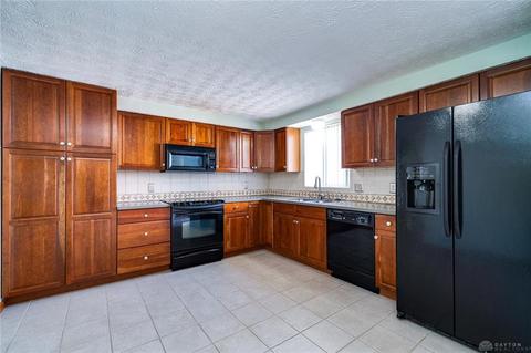 70 Gerry Ct, Springboro, OH 45066 photo 4