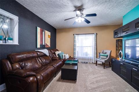 506 N Race St, Springfield, OH 45504 photo 8