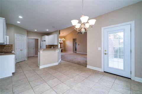 3991 Shadowleaf Dr, Bellbrook, OH 45305 photo 13