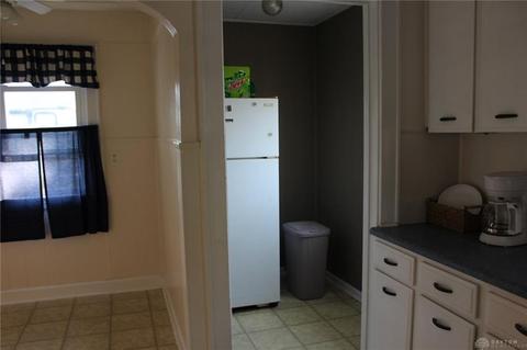 369 S Douglas Ave, Springfield, OH 45505 photo 11