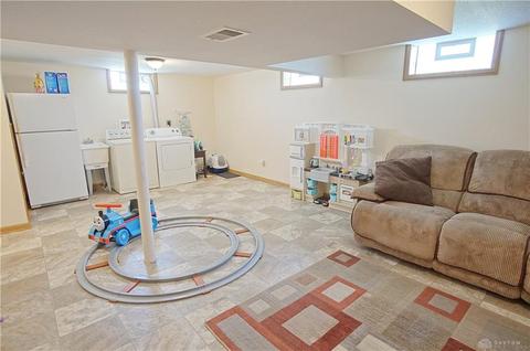 1754 E Dorothy Ln, Dayton, OH 45429 photo 23