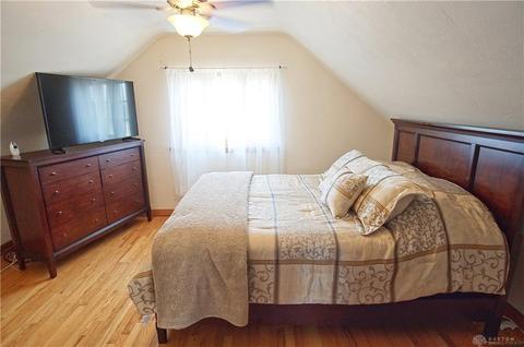 1754 E Dorothy Ln, Dayton, OH 45429 photo 19