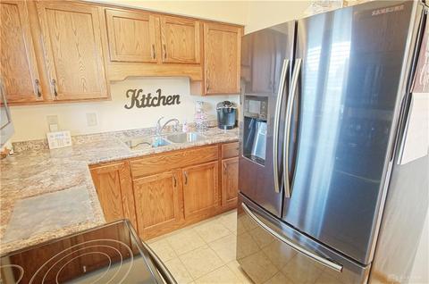 1754 E Dorothy Ln, Dayton, OH 45429 photo 10