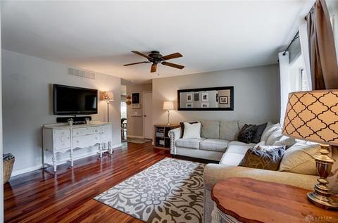 245 Pinecone Dr, Springboro, OH 45066 photo 5