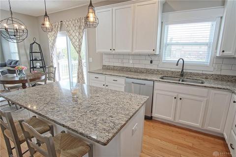 9274 Maxwells Xing, Dayton, OH 45458 photo 15