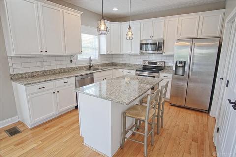 9274 Maxwells Xing, Dayton, OH 45458 photo 13