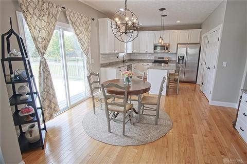 9274 Maxwells Xing, Dayton, OH 45458 photo 11
