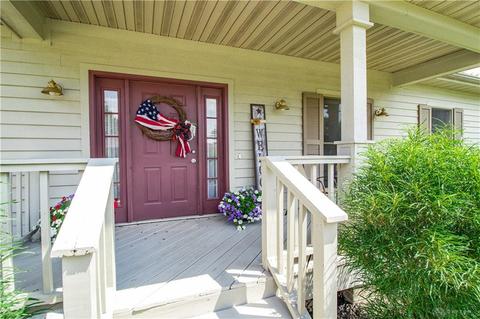 402 E Bridge St, Covington, OH 45318 photo 2