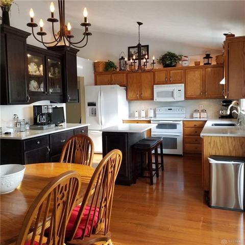 1573 Uplands Dr, Springfield, OH 45506 photo 4