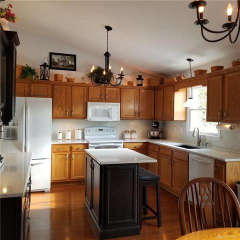 1573 Uplands Dr, Springfield, OH 45506 photo 3